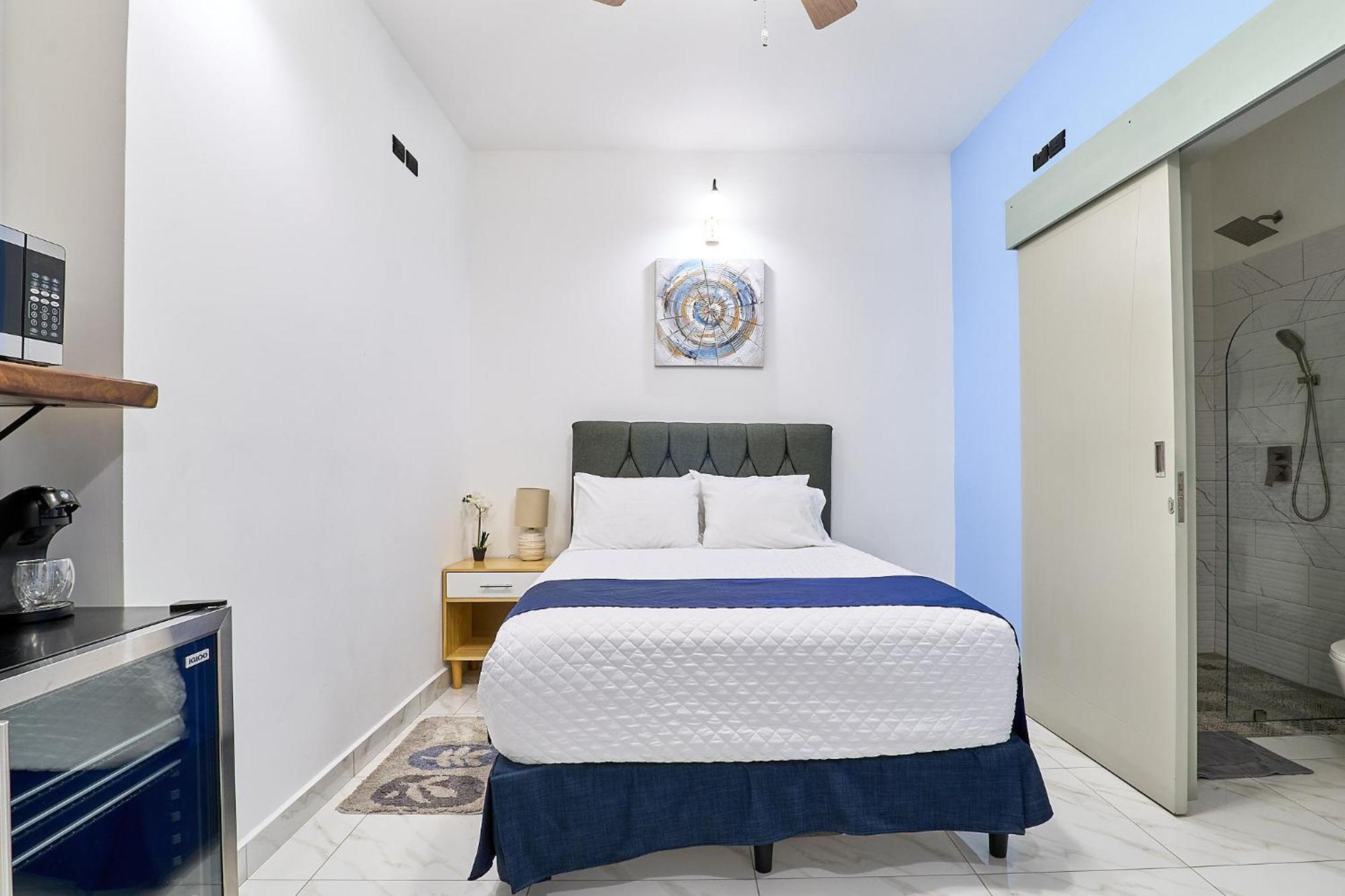 Apartaestudios La Capital Сан-Хосе Экстерьер фото