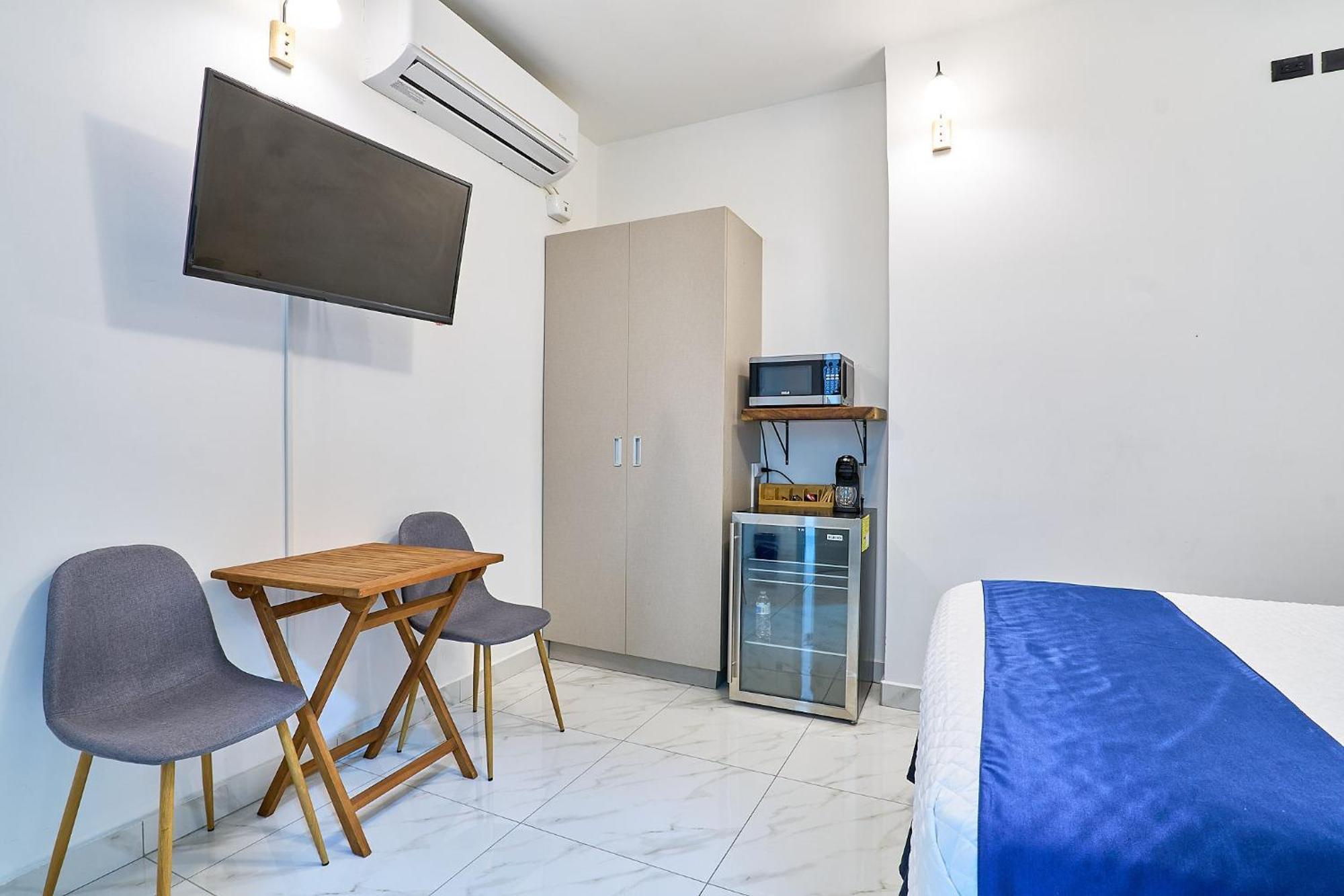 Apartaestudios La Capital Сан-Хосе Экстерьер фото